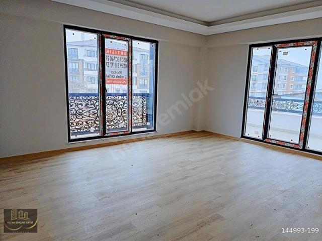 CUMHURİYET 115 m 3+1 KAP. OTPRK. YERDEN ISITMA KOMBİ ANKASTRE