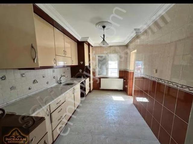 Cumhuriyet Mah. 3+1 140m2 Satılık Daire
