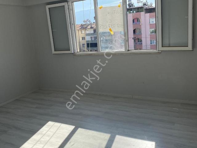 Cumhuriyet Mah 3+1 Tadilatı Merkezi Konumunda Satılık Daire