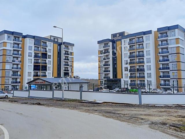 Cumhuriyet Mah. Mah Danış Daimond Sitesinde Kiralık 1+1 55 M2