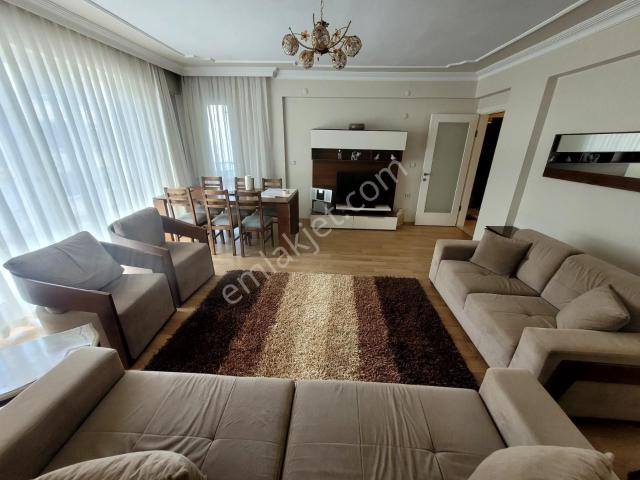 Cumhuriyet Mah. Pazartesi Pazarı Mevki 3+1 Eşyalı Kiralık Daire