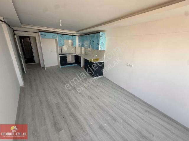 Cumhuriyet Mah Sıfır 3+1 Dublex Daire