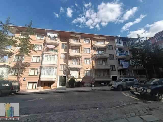 Cumhuriyet Mahallesinde 90 M2 Satılık Daire