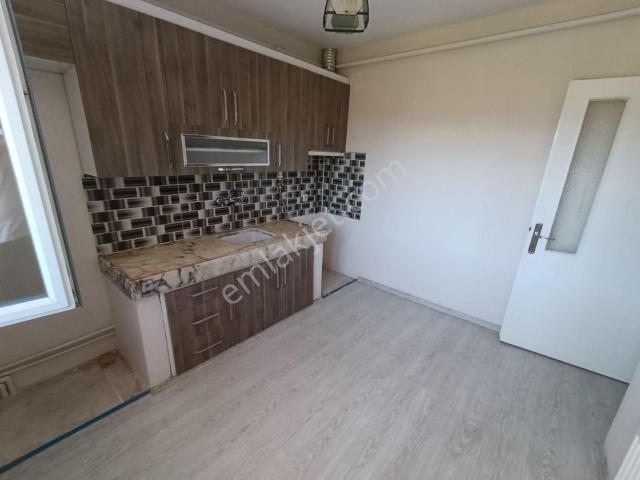 Cumhuriyet Mahallesi'nde Kiralık 3+1 Dogalgazlı Daire