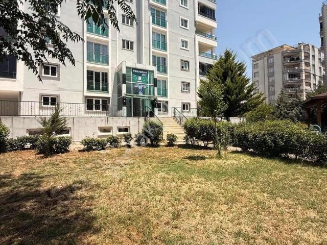 Cumhuriyet Mahallesinde Lüks 7+2 Kiralık Teraslı Daire!