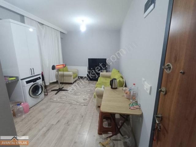 Cumhuriyet Mahallesinde Satılık Yatırımlık 1+1