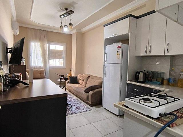 Cumhuriyet Mahallesinde satılık 2+1 daire