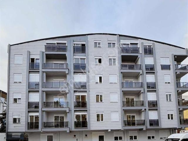 Cumhuriyet Mh k.otopark arakat Şehrin Merkezinde Lüx Daire