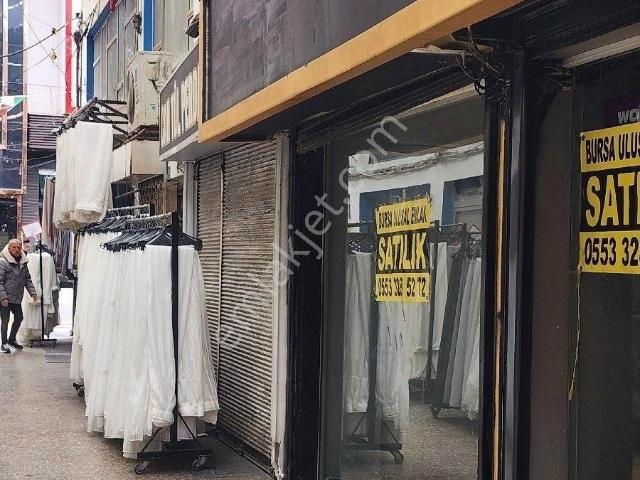 Cumhuriyet Caddesinde Satılık Dükkan