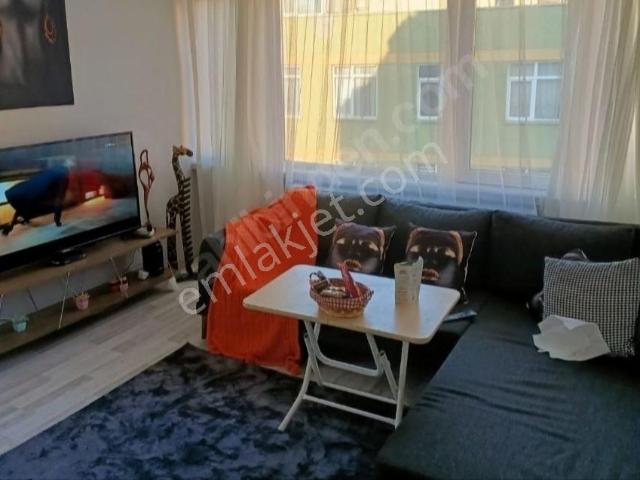 Cumhuriyet Gayrimenkul 2+1 Yapılı Full Eşyalı Asansörlü Arakat
