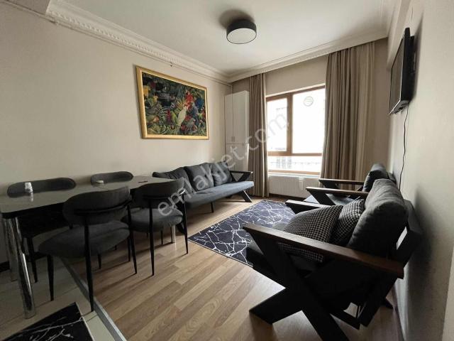 Cumhuriyet Gayrimenkulden 1+1 Full Eşyalı Daire