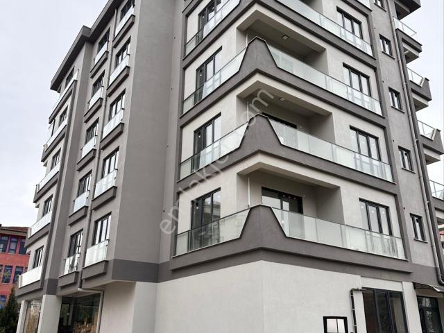 Cumhuriyet'de Satılık 1+1 Lüx Daire