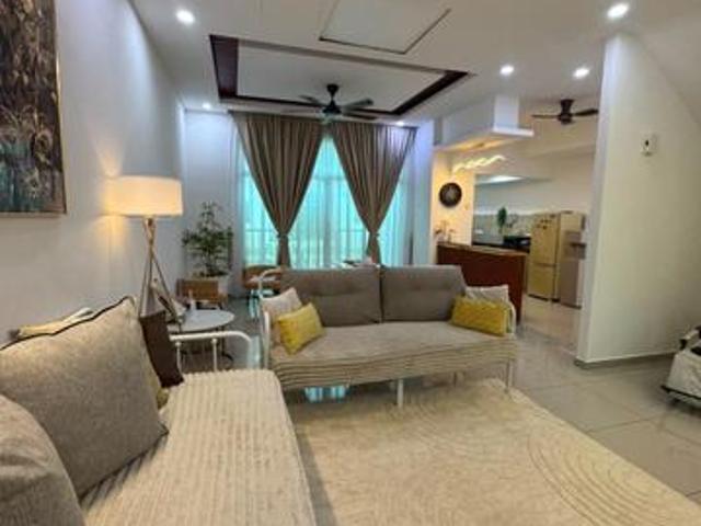 CUN MELECUN LAWA GAISUnit La Casa Lunas LUNASFULLY RENOVATED