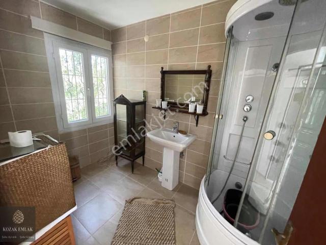 Cundaadasında Yaz/kış Oturulan Bölgede Denize Sıfır 2 Tapu Villa