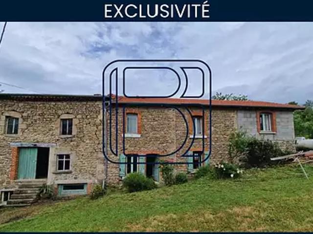 Cunlhat 63590 Achat / Vente maison 7 pièces t7 parking