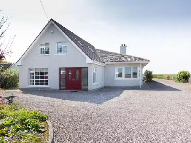 Cuan Beag, Roches Point, Whitegate, Co. Cork, P25EW89 is for s.