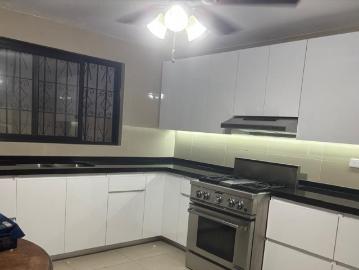 Cuarto Moderno Acabado de Lujo Amueblado / Zona Valle Oriente Tec
