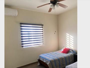 CUARTO RESID. LOS ENCINOS frente a lienzo charro