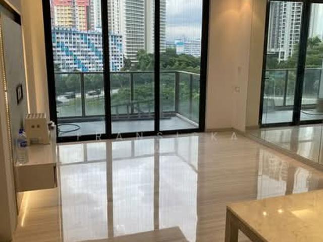 Cube 8 Condominium For Sale, $1,750,000, 2 Bed 2 Bath 904 sqft $1,936.00 psf