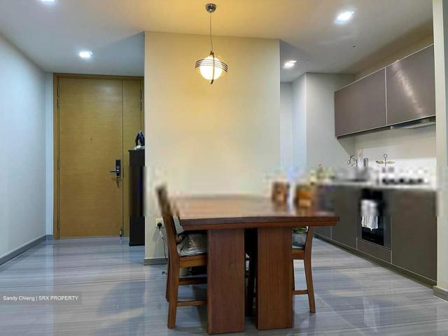 Cube 8 D11, Condominium