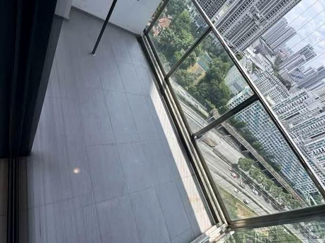 Cube 8 D11, Condominium