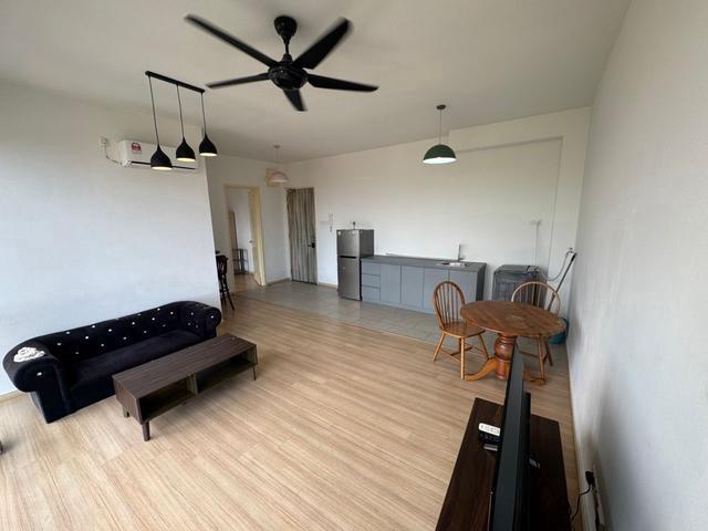 Cube 8 Teen Mount Austin 1Bedroom New Bed Available Now