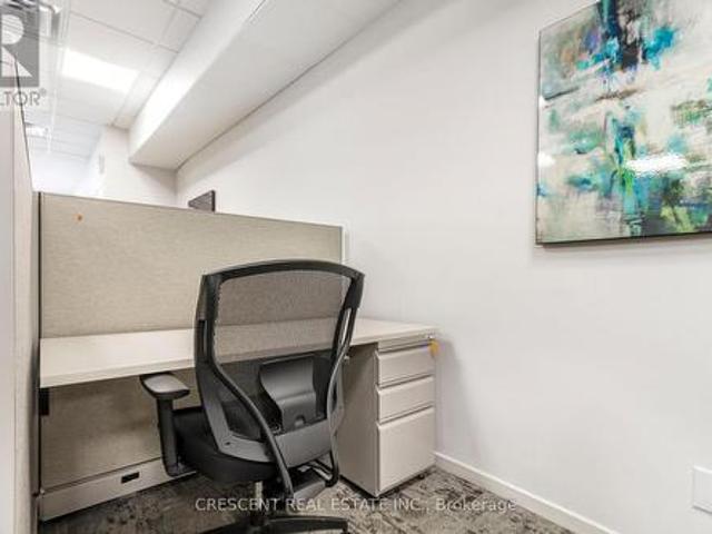 Cubicle 3 347 Jane Street, Toronto, ON, M6S 3Z3 commercial for lease | Listing ID W12978 | Royal LePage
