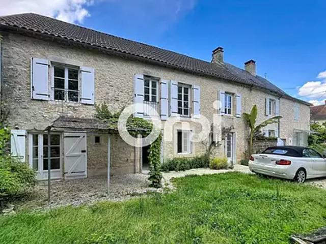 Cubjac Auvézère Val d'Ans 24640 Achat / Vente maison 4 pièces t4 jardin terrasse