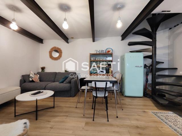 Cucuron, charmante maison entièrement rénovée au calme