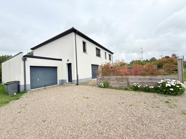 CUCQ belle maison récente de 204m2 avec garage, 5 ch, 4 sdb