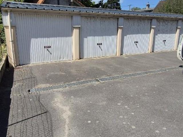 Cucq Location Parking / Garage 62