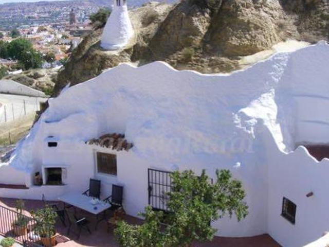 Cueva Almendro