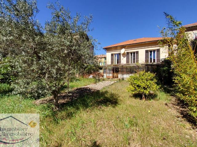 CUERS, VILLA T5 DE 155M2 + GARAGE