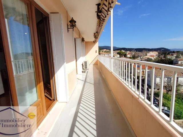 CUERS, APPT T4 + BALCON + CAVE + PARKING