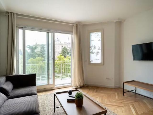 Cuesta de San Vicente, Madrid, Community of Madrid 28008