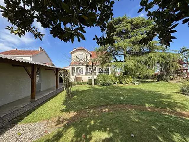 Cugand 85610 Achat / Vente maison 6 pièces t6 terrasse