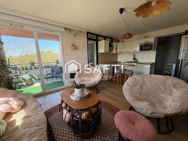 CUGNAUX APPARTEMENT rénové dans une résidence sécurisée avec piscine !