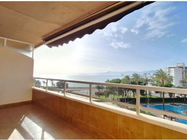 CUL150 APARTAMENTO DE 55M2 EN EL EDIFICIO FLORAZAR II DE CULLERA CON VISTAS AL MAR