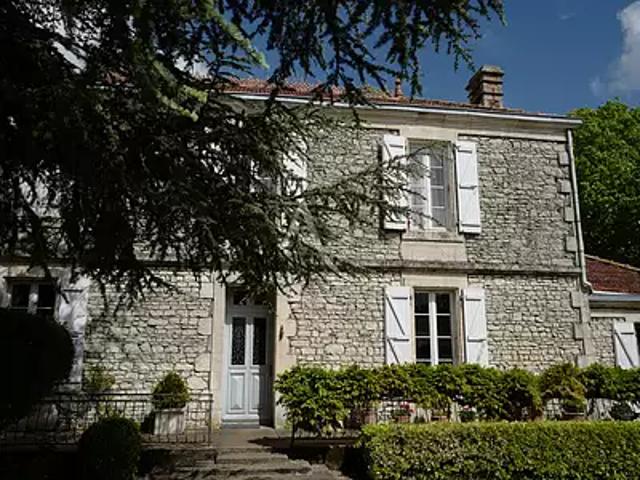 Curzon 85540 Achat / Vente maison 8 pièces t8 au dernier étage