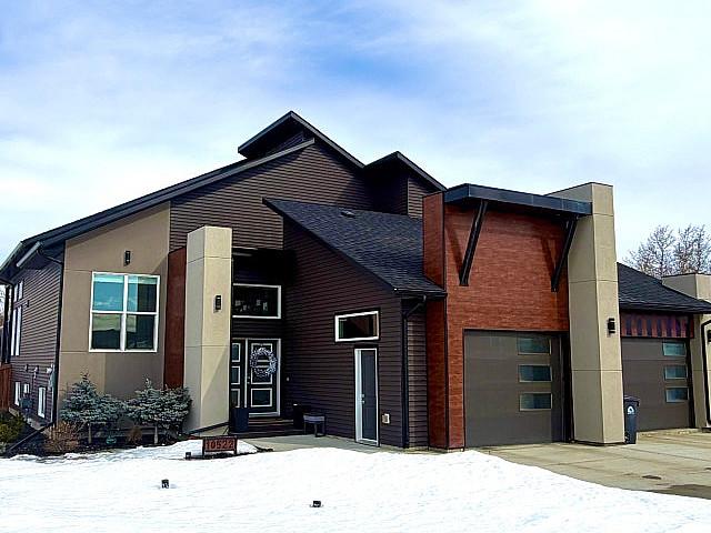 Custom Luxury Home On A Perfect Lot