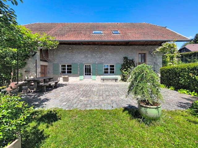 Cusy Ancien corps de ferme 10 pièces 197 m2 Terrain