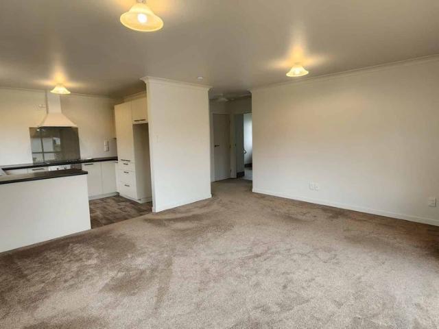 Cute Modern 1 Bedroom Flat– Utilities Included