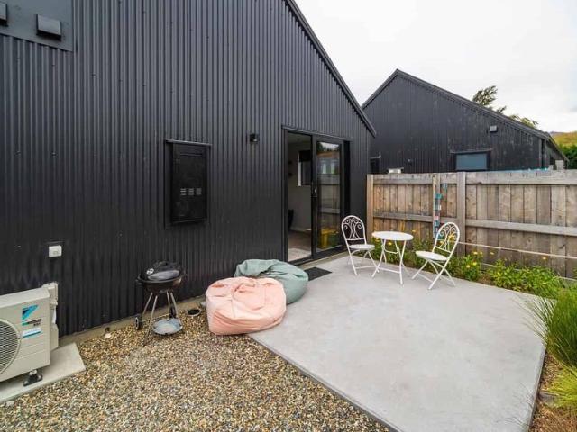 Cute New Build Studio in Queenstown