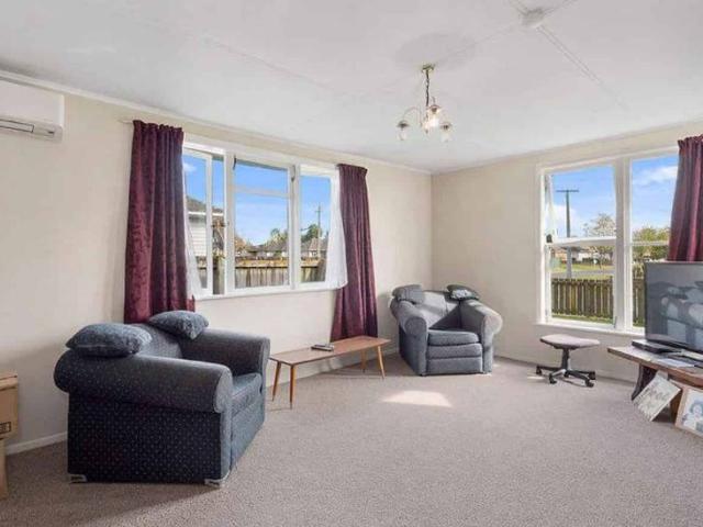 Cute and spacious 2 bedroom character