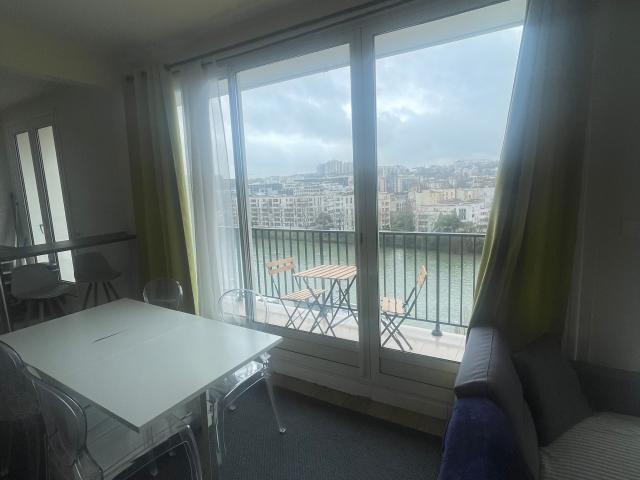 Cute apartment in excellent location 6 min from Eiffel tower