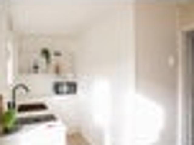 CUTE COTTAGE WITH MODERN TOUCHES