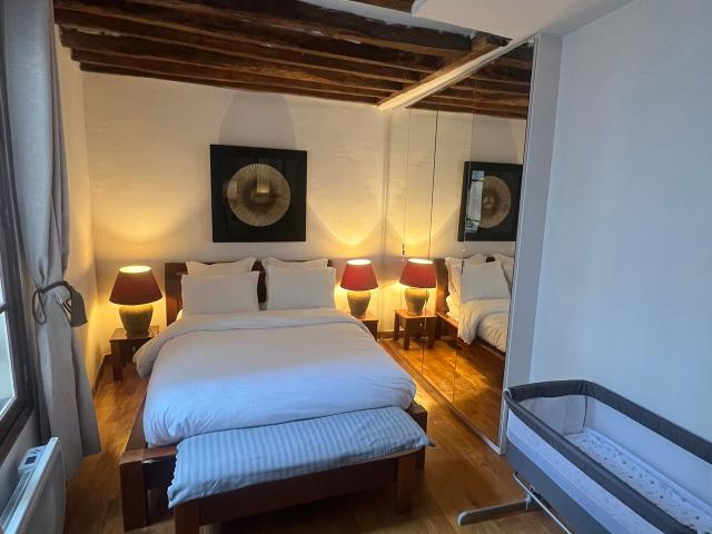 Cute & quiet loft in the heart of SaintGermain des près, Paris Amsterdam Apartments for Rent