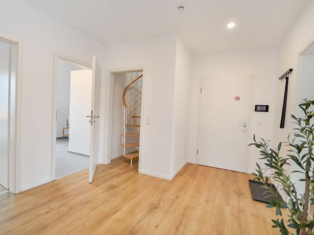 Cute studio in Bielefeld, Bielefeld Amsterdam Apartments for Rent