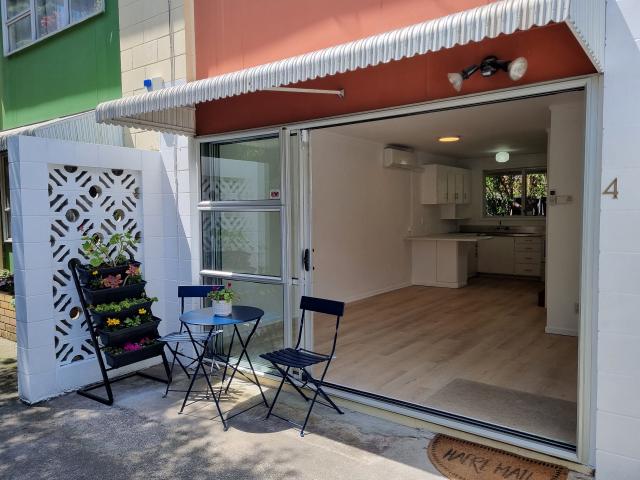 Cute two Bedroom Unit