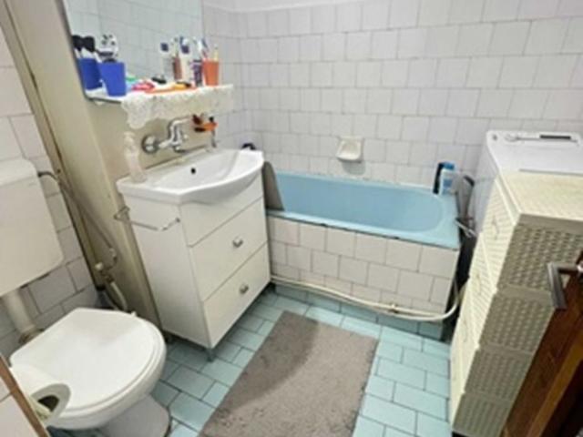 CV 72 Bulevardul Republicii, apartament cu 2 camere decomandat